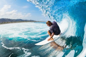 乐鱼入口-勇士艰难取胜，穆迪和库里联手带队获胜，穆雷库里