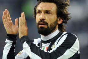 乐鱼电脑版官网-公牛重回正轨，德罗赞关键时刻再度发威，德罗赞加盟公牛穿几号